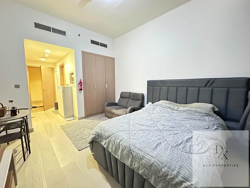 READY TO MOVE  | SPACIOUS  | RENOVATED63802112774657112