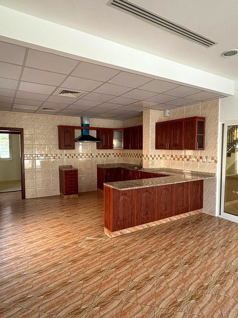 Direct from owner | Spacious 5 Bed | Basement | Near upcoming Pool  Gym63727478348803114