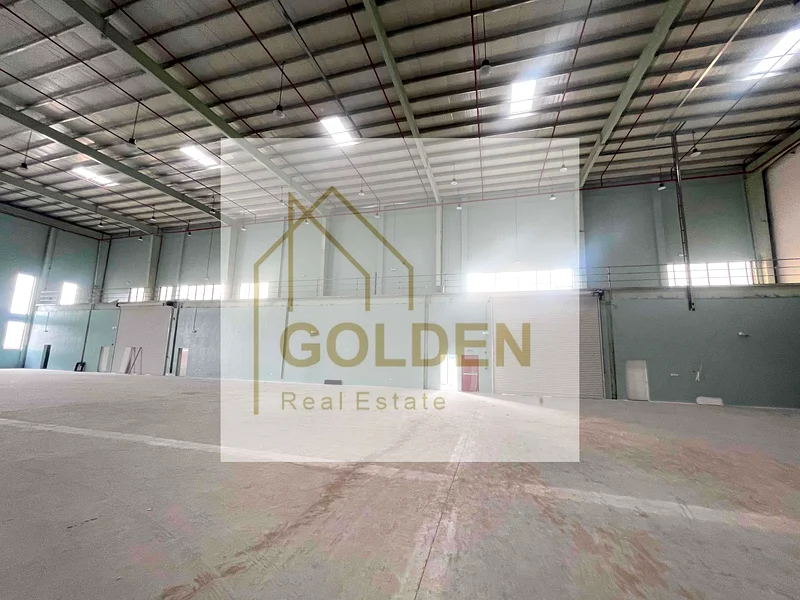 Warehouses for rent, large spaces in the heart of the modern industrial area, Umm Al-Thuwaib, meet the needs of large companies for the purpose of storage or manufacturing63623065377026113