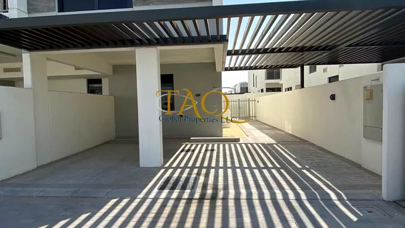 GATED COMMUNITY | 3 BEDROOM PLUS MAIDS ROOM | VACANT | BACK TO BACK |64003014083841110