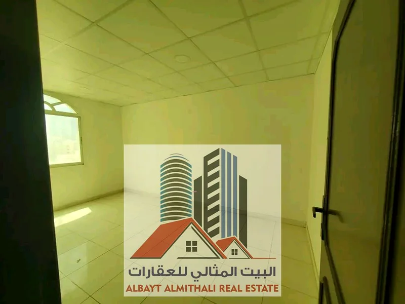 شقة مفروشة بالكامل للإيجار في الروضة 3 مقابل جسر الشيخ عمار – موقع متميز63722265102977110