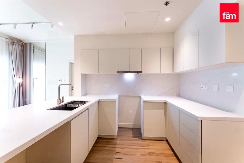 Fully renovated and Upgraded | Spacious Layout63728635681154114