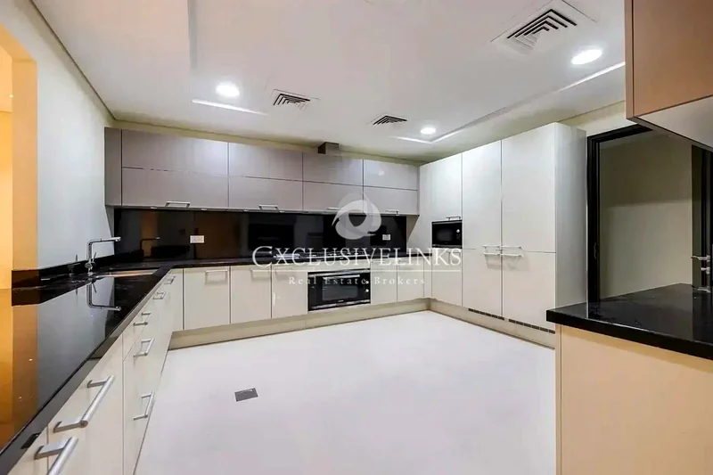 4-Bedroom Villa + M | High End | Spacious63975048945155113