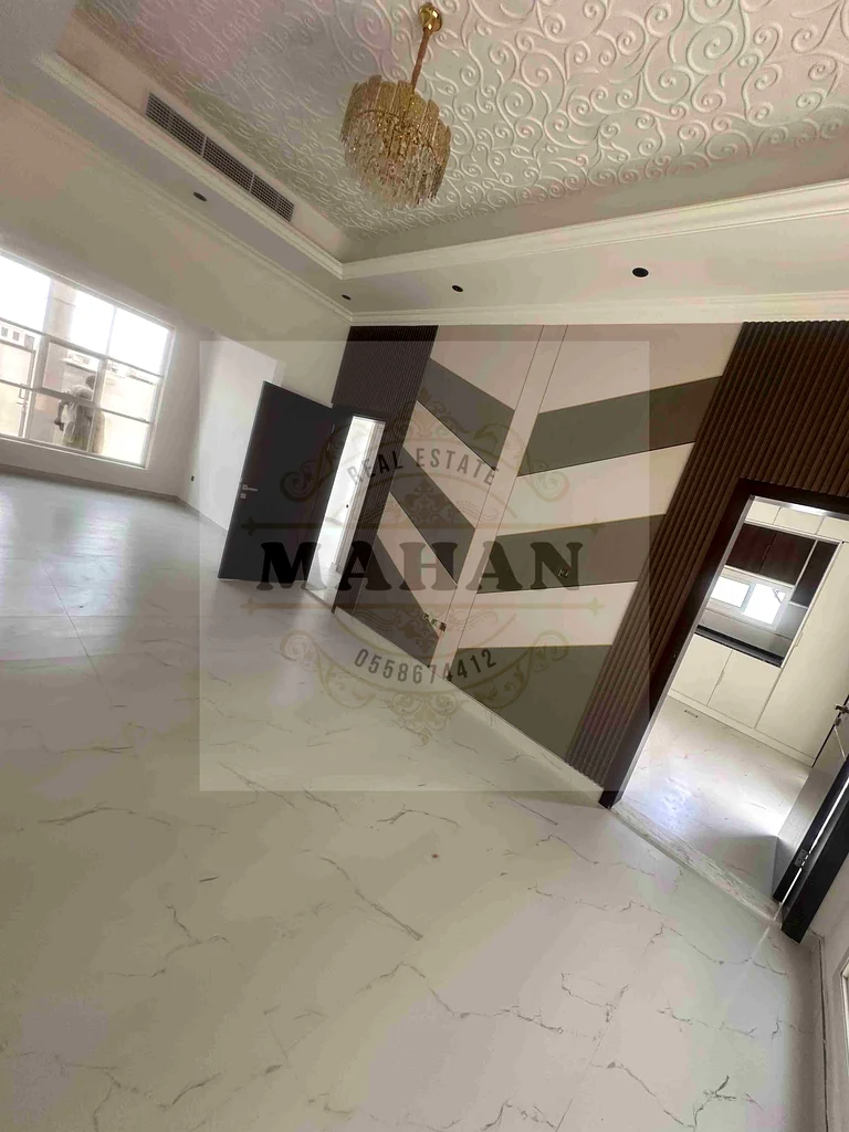 فيلا من 5 غرف نوم مع قاعة مجلس وحمام سباحة وسقف63908680190467112