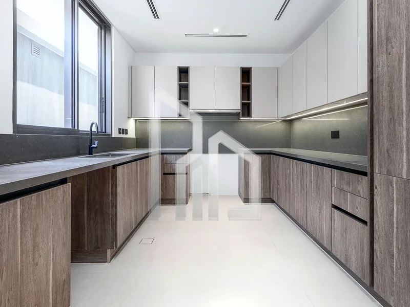 Single Row | Close to Amenities | Big Layout63736339652354114