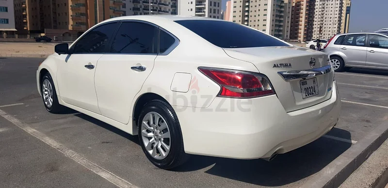 NISSAN ALTIMA 2016 GPS 4 CAMERA GULF GCC VERY CLEAN LIKE NEW63613131414657113