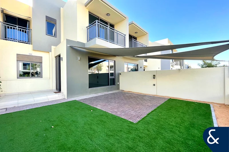 Green Belt | Available Now | 3 Bedrooms63754927054082111