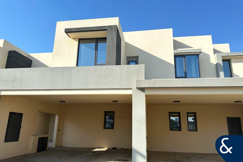 Green Belt | Available Now | 3 Bedrooms63754927054082110