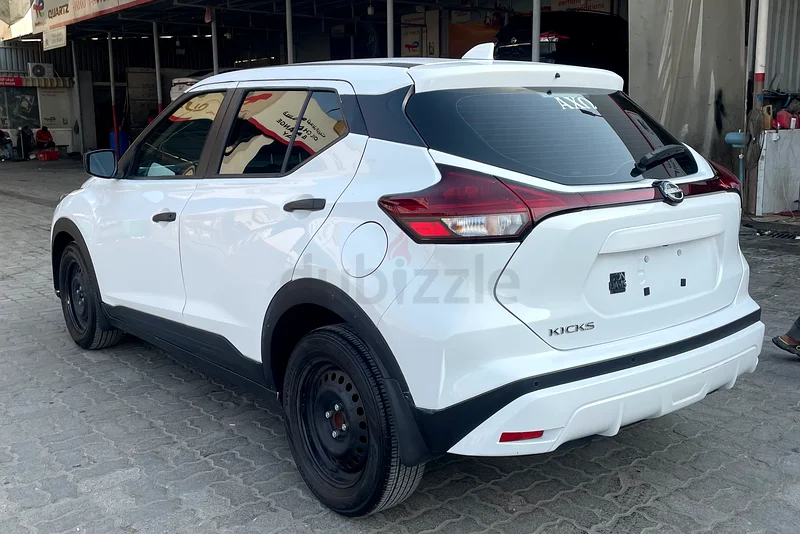 Nissan Kicks S 202463612796848002113