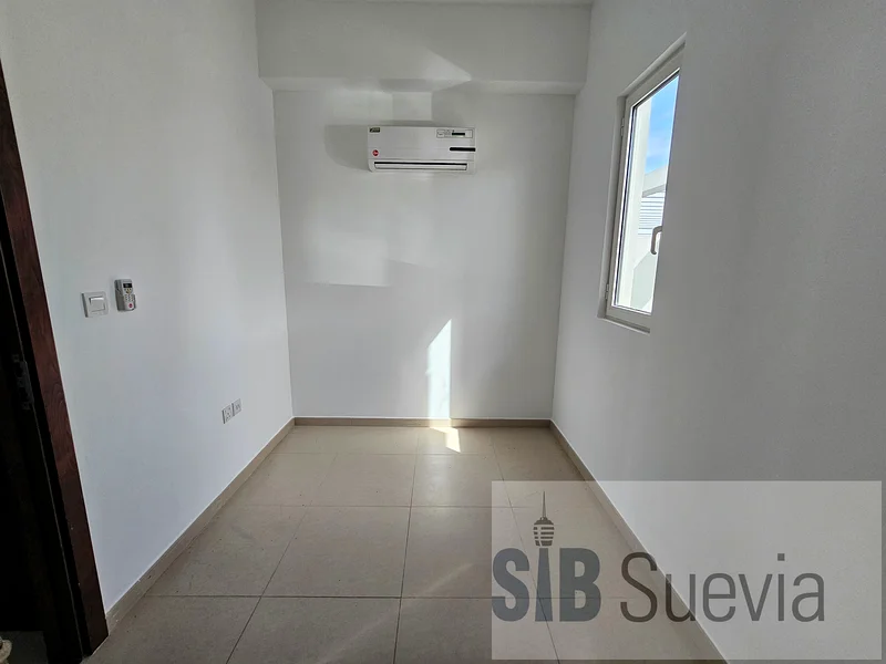 Ready To Move In | Well Maintained | Pool View63730987883137114