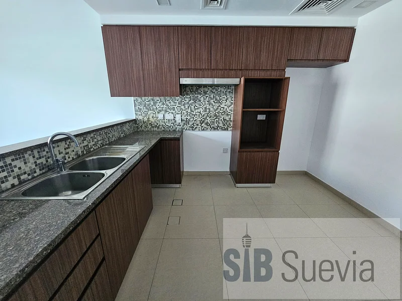Ready To Move In | Well Maintained | Pool View63730987883137111