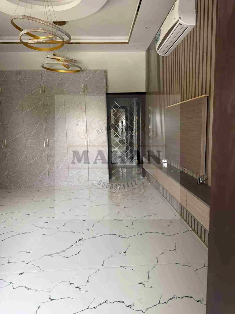 فيلا بغرف نوم 5 مع مجلس وحمام سباحة63879018624257112