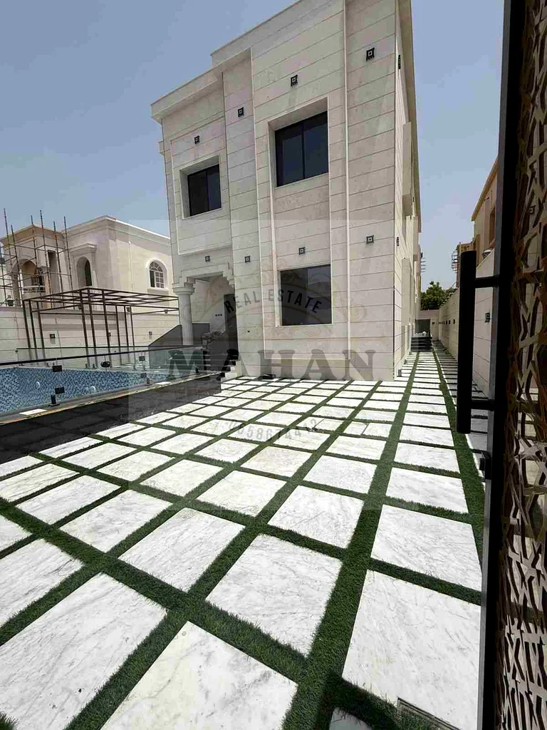 فيلا بغرف نوم 5 مع مجلس وحمام سباحة63879018624257111