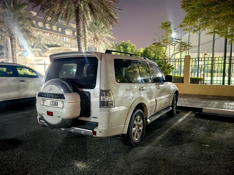 2013 pajero, top option, good condition63612069387777111