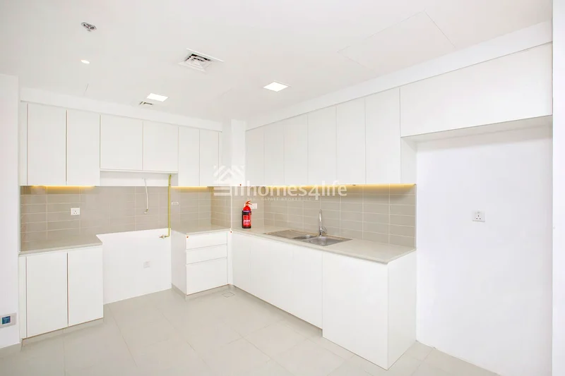 Pool View | PRIME LOCATION | Huge Layout63736716027907114