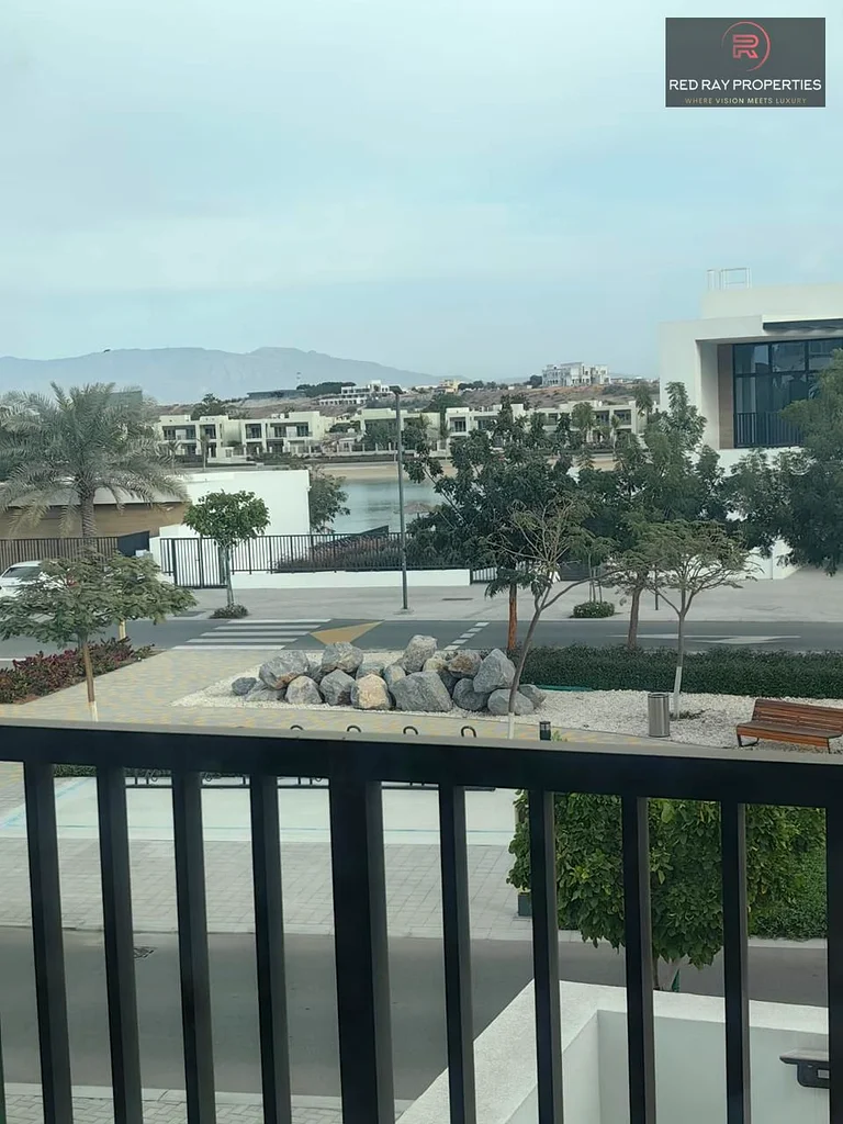 فيلا مؤثثة بالكامل بـ 3 غرف نوم وغرفة خادمة | ماربيلا للإيجار السنوي63814054706563110