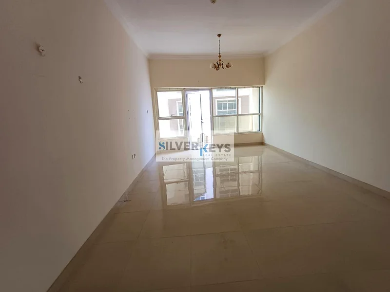 شقة عائلية من غرفتي نوم + مطبخ مغلق + شقة واسعة + شرفتان63728450656642114