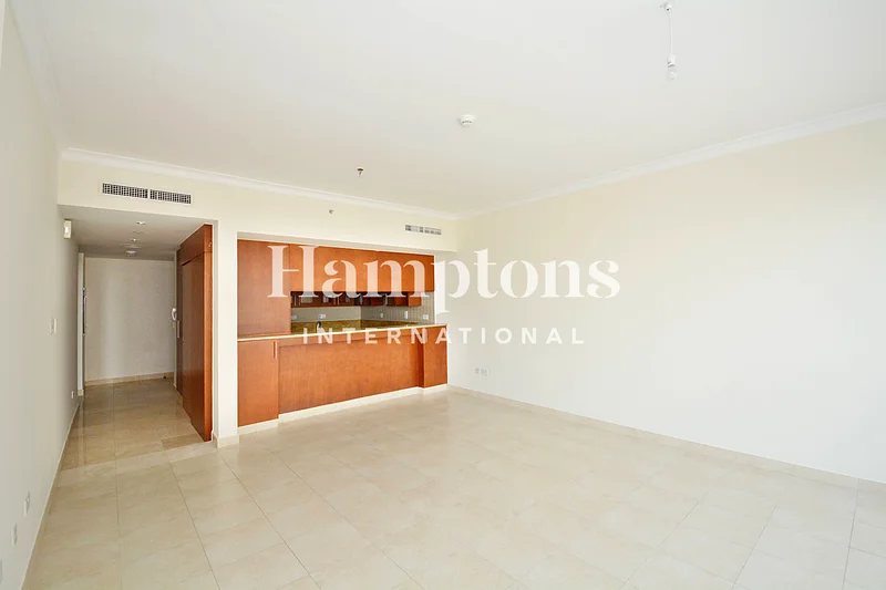 Unfurnished | Bright And Spacious | Prime Location63809187961986111