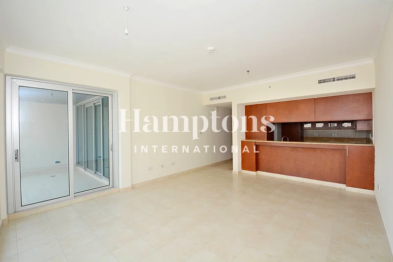 Unfurnished | Bright And Spacious | Prime Location63809187961986110