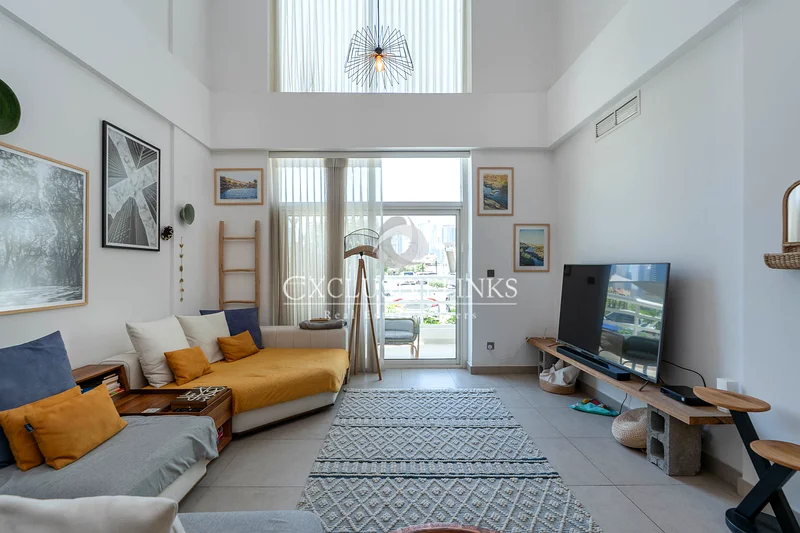 Exclusive | Duplex | Pool View | VOT63914933610754111
