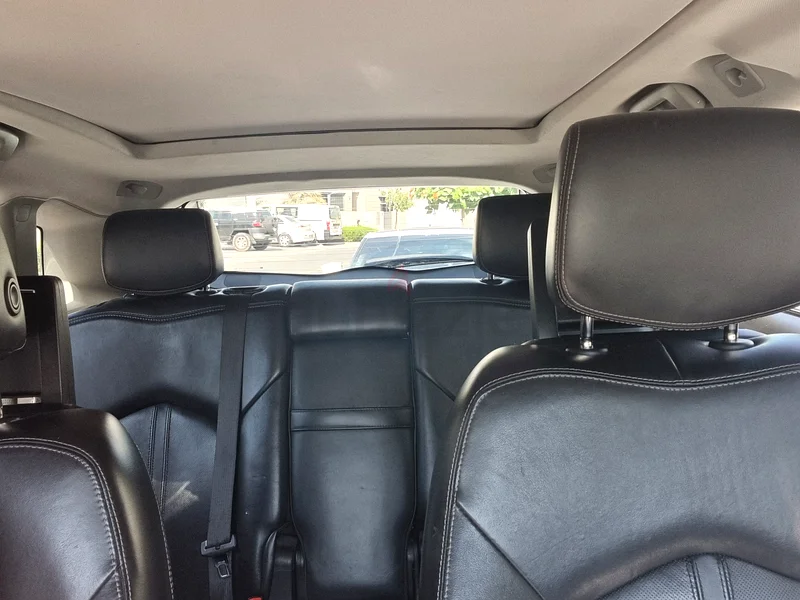 Urgent Sell: GCC CADILLAC SRX 2012 V6 3.6L AWD 5 SEATER TOP OF RANGE63620190251266114