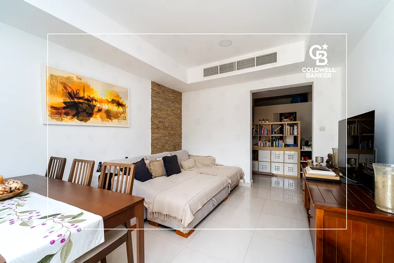 EXCLUSIVE | UPGRADED VILLA | OPP POOL + PARK | 4M63922744453379114