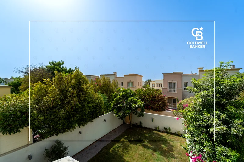 EXCLUSIVE | UPGRADED VILLA | OPP POOL + PARK | 4M63922744453379113