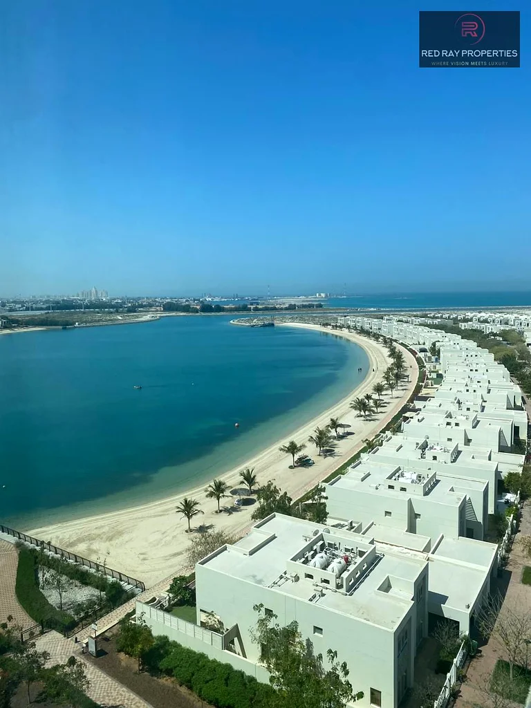 شقة بمنظر للبحر وطابق علوي وسريرين مؤثثة | للبيع63861749729283112