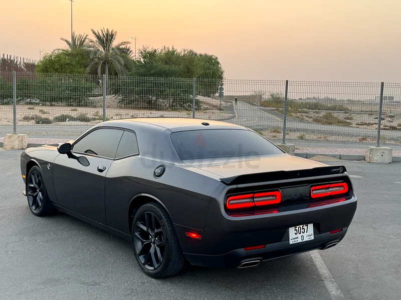 Dubai63612063001218113