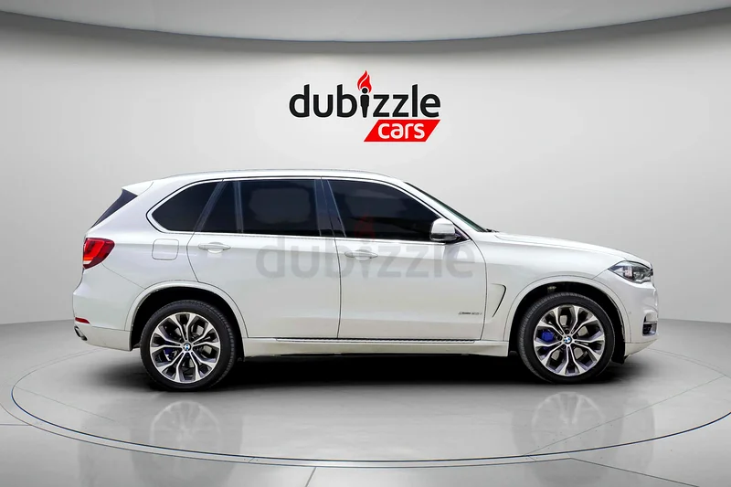1936 درهم/شهريًا | بي إم دبليو X5 Xdrive50i 2015 | مواصفات خليجية | الرمز المرجعي#35587563612445869826113