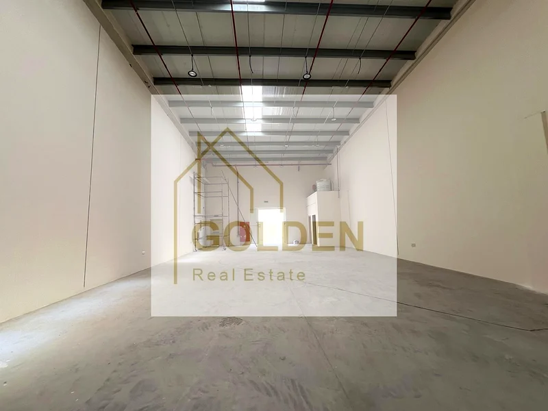 Warehouse for Annual Rent in Al Saja’a – 5,550sqft with 11kW Power63622638758017111