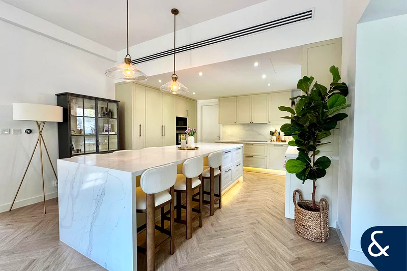 Exclusive | Upgraded | Large Plot | VOT63919567515905111