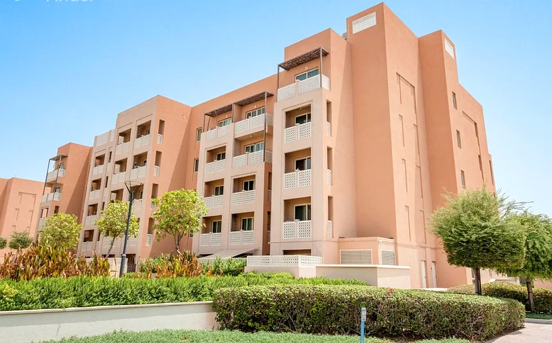 3BHK FOR SALE / LARGE BALCONY / 2 PARKINGS63915040149506110