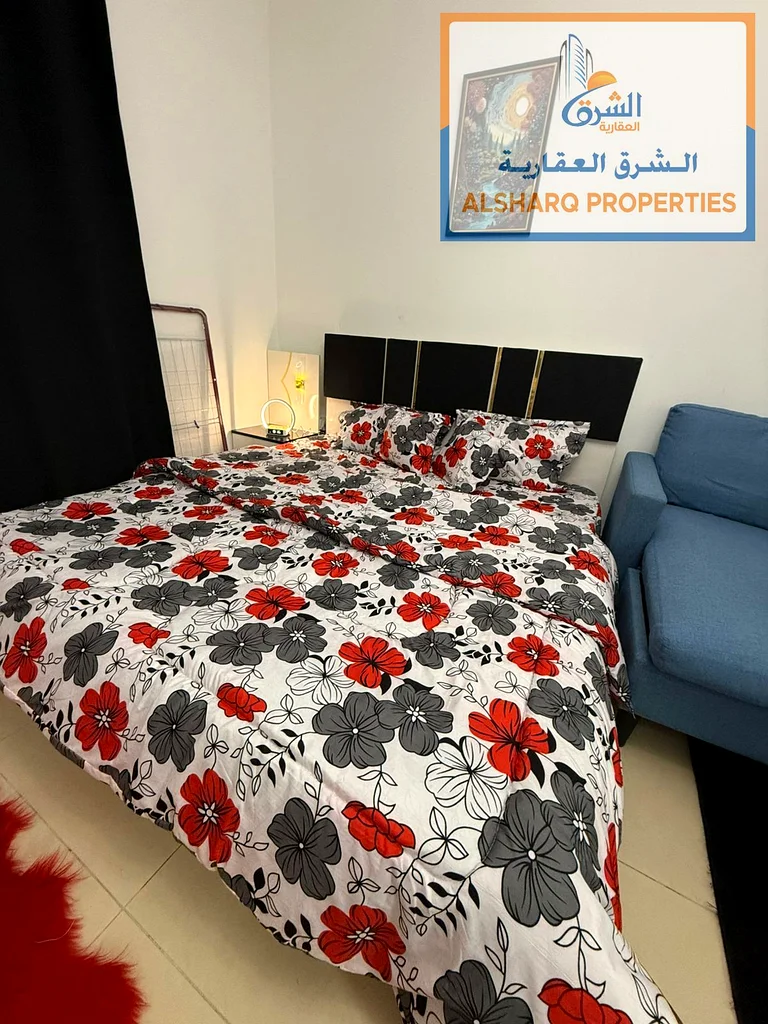 Now available, the most beautiful studios, newly furnished, at a very good price, semi-detached kitchen, excellent location63715122650754113