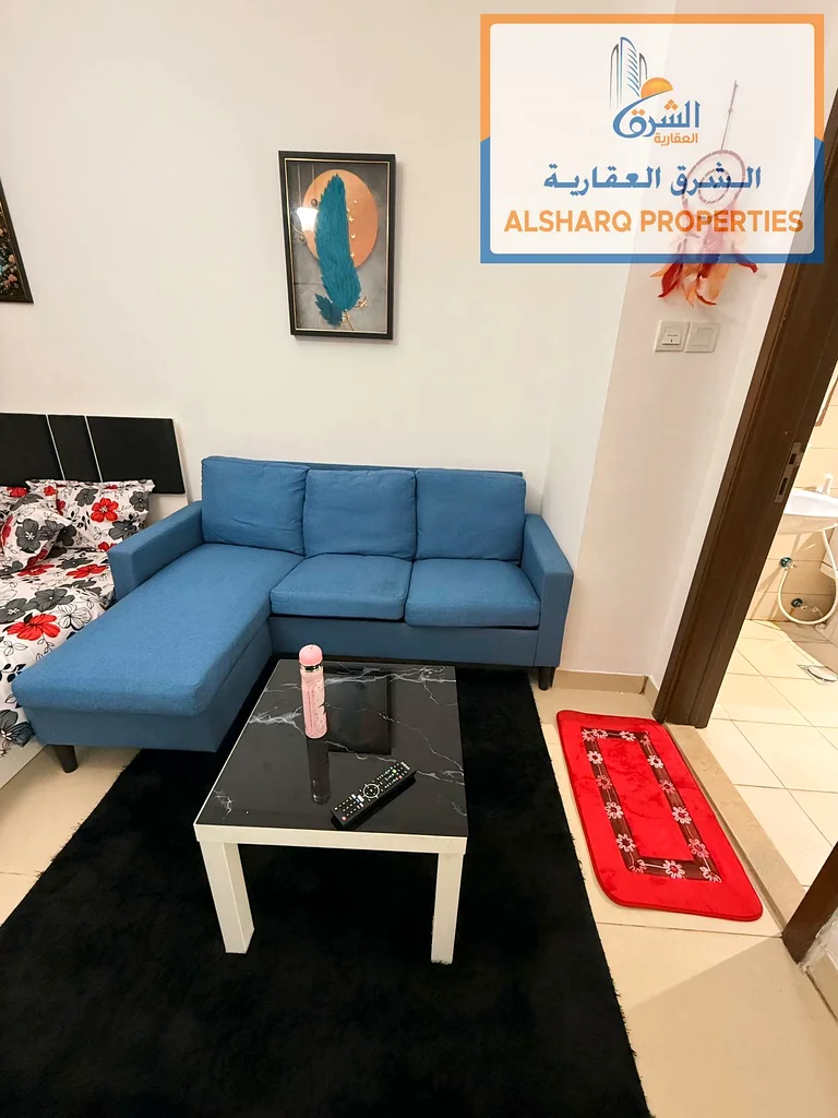 Now available, the most beautiful studios, newly furnished, at a very good price, semi-detached kitchen, excellent location63715122650754111
