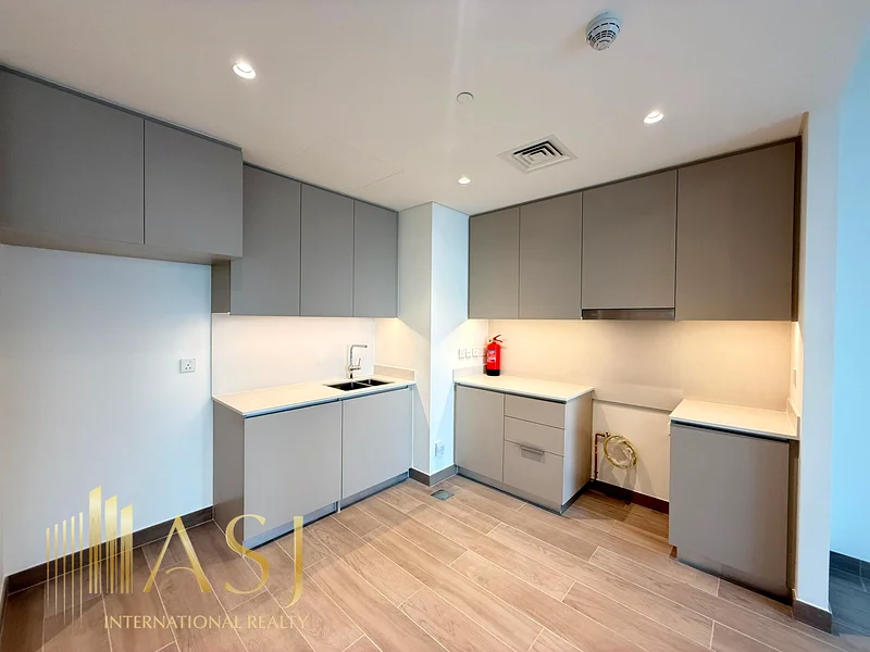 Beach Access | Brand New | Lagoon View64025376868482112