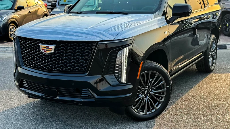 Cadillac Escalade Sport Platinum 2025 Brand New American Specs 6.2L V863613736191361111