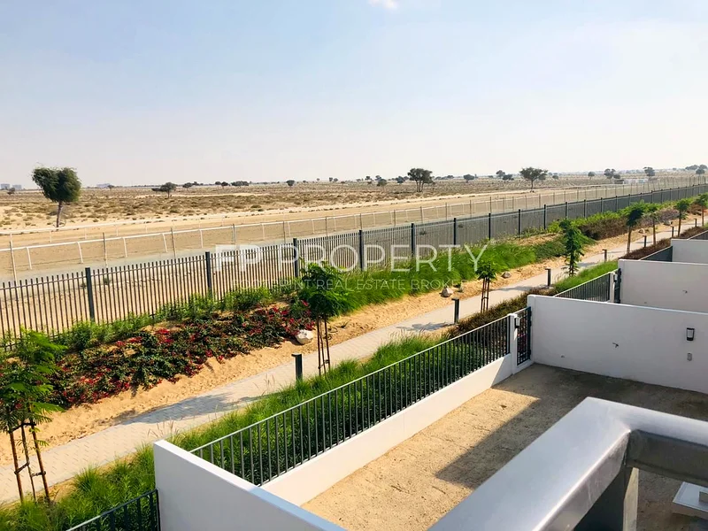 4BR- Single Row- On Camel Race Course - 2E- CORNER63760919320834111