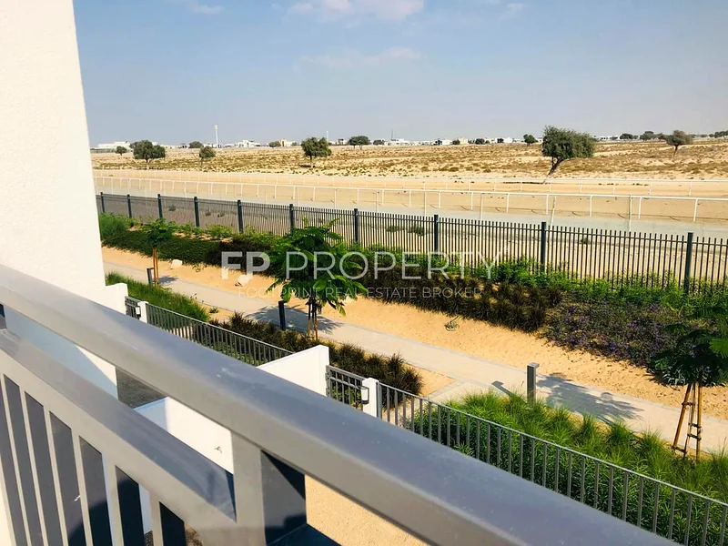 4BR- Single Row- On Camel Race Course - 2E- CORNER63760919320834110
