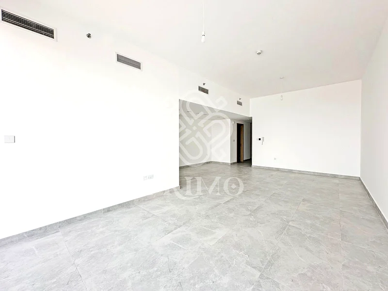 Open View | Maid’s Room | Closed Fitted Kitchen63783056936578111