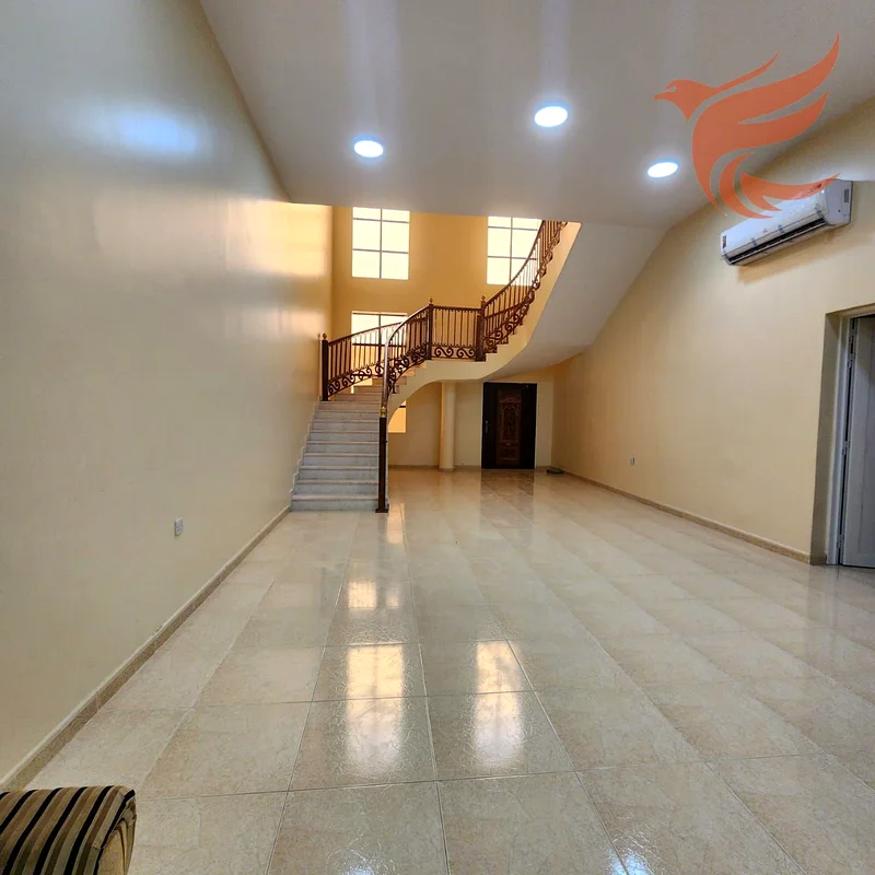فيلا مكونة من 6 غرف نوم وغرفة خادمة للإيجار63814555884419111