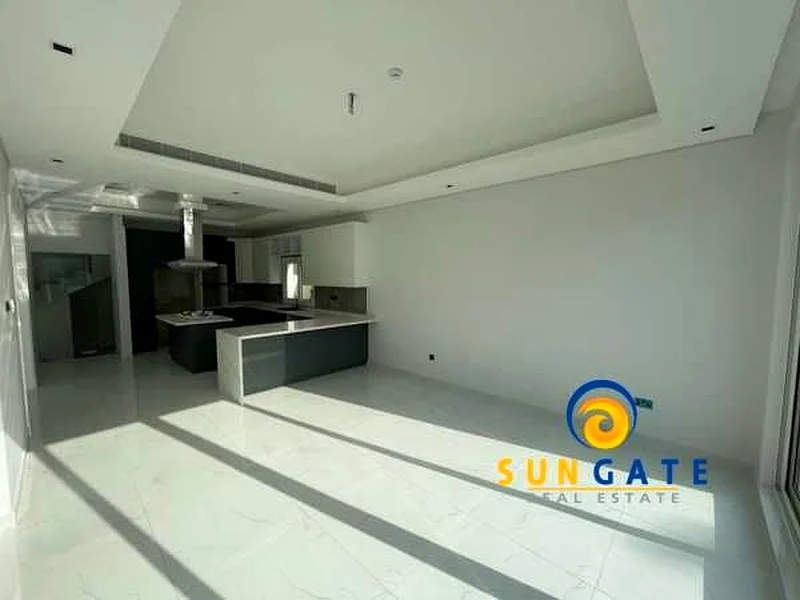 Brand New , Freehold , Prime Location63914933490435111