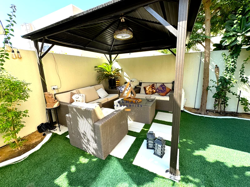 Fully Furnished | Landscaped | Corner63736241395713113