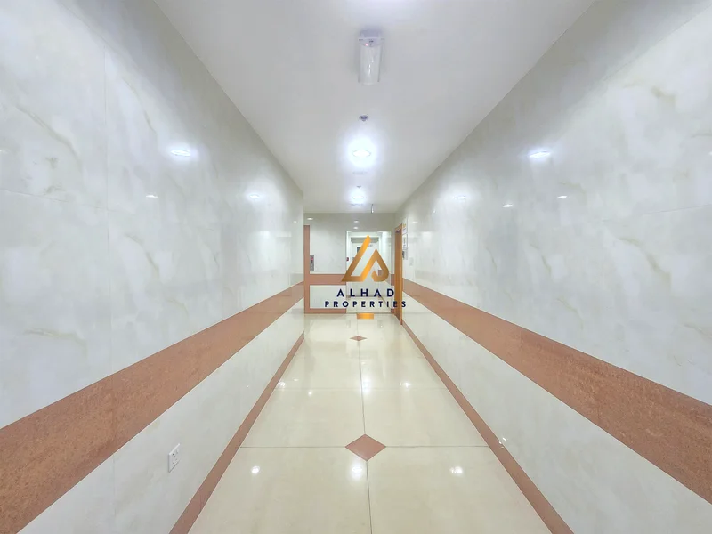 Fitted | Semi-partitioned | With Restrooms63621194719618111