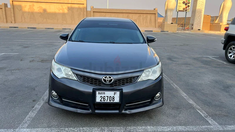 Toyota Camry SE GCC full option without  sunroof63612450005763113