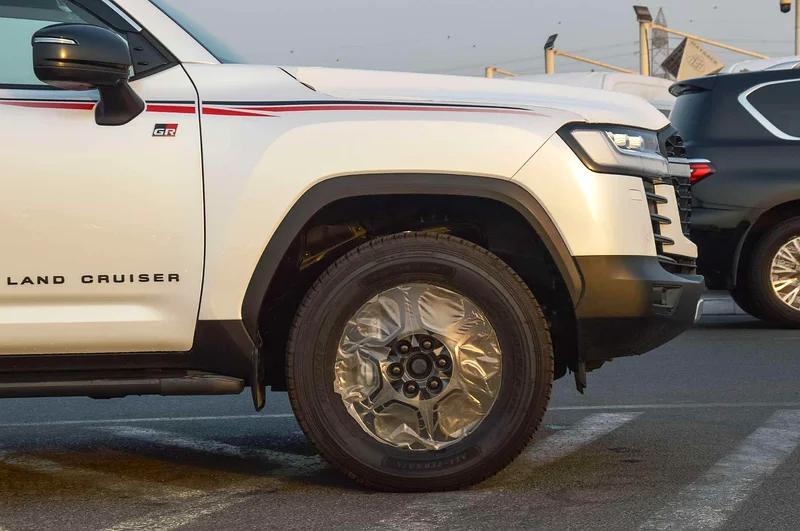 TOYOTA LAND CRUISER GR 3.3L 4WD DIESEL 2024 | PRICE FOR EXPORT63613129968131113