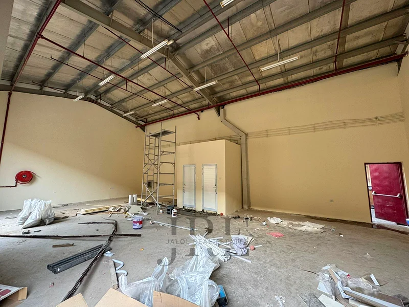 Warehouse for Rent in Al Sajaa, Sharjah63622638781826111