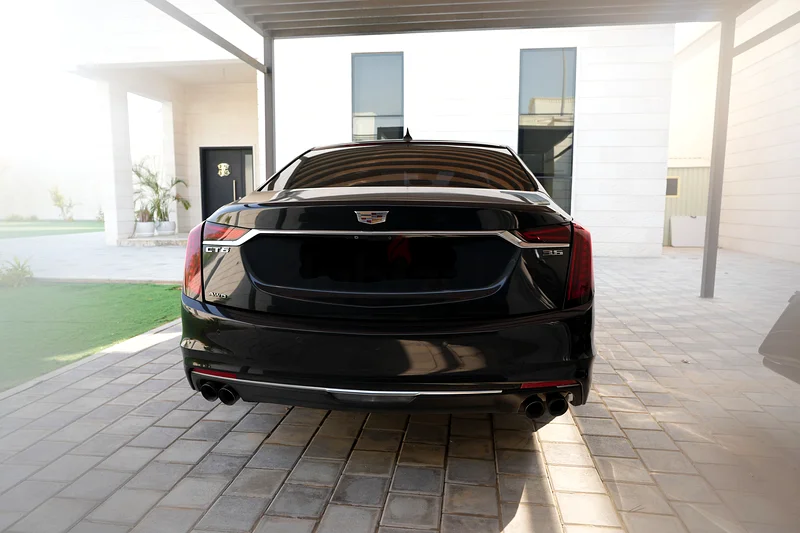 الملكية الأولى لكاديلاك CT6 V6 فاخرة بريميوم 201963613467926659112