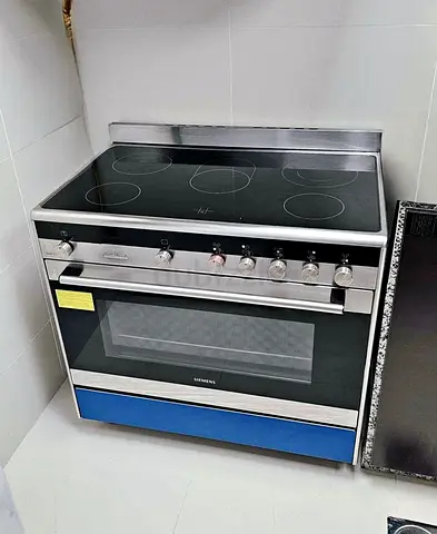 Siemens IQ500 Electric Ceramic Cooker 90 by 60 cm Italian made