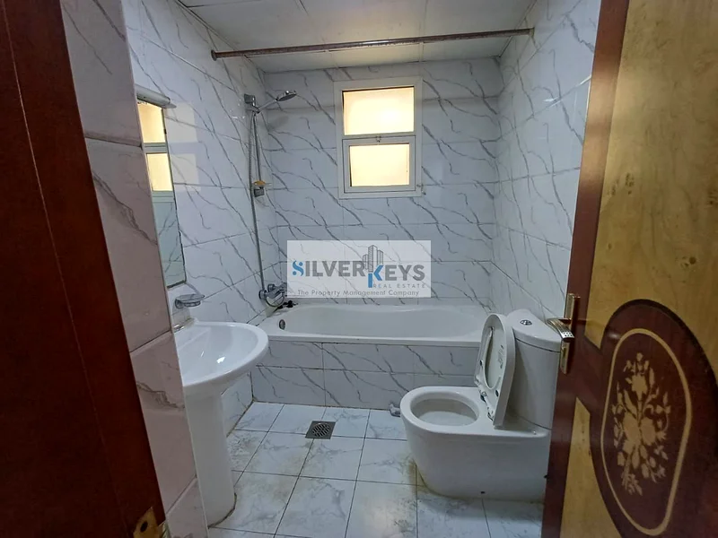 شقة عائلية من غرفتي نوم + شقة واسعة + مطبخ مغلق + تراس كبير واحد63728450664961114